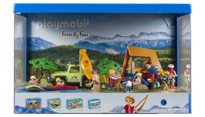 Le Playmobil se trouve dans la boîte sur laquelle sont représentés les jouets
