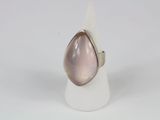 sterling silver ring with rose quartz stone