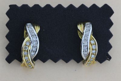 boucles d'oreilles bicolores en or et diamants