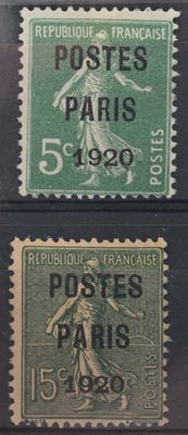 deux timbres différents provenant de France et représentant une femme
