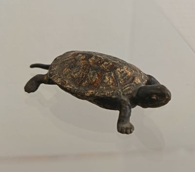 Bronze de VIENNE. Sujet en bronze peint représentant une tor…