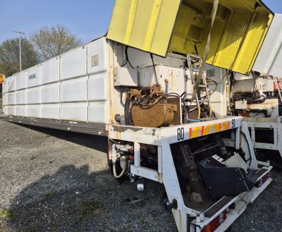 Saleuses ARVEL INDUSTRIE, sur chassis inox.