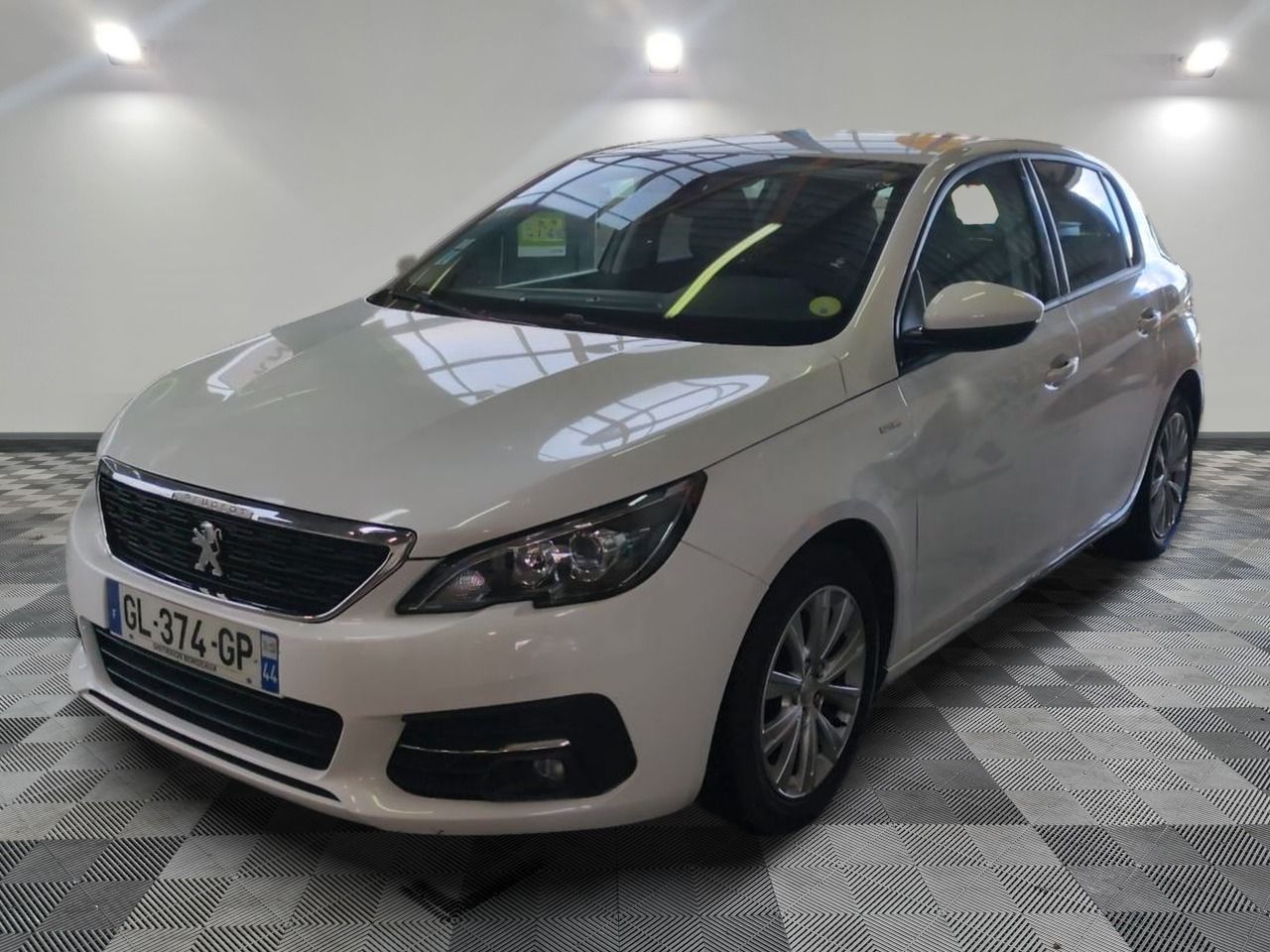 PEUGEOT - 308 BLUEHDI 100CH SS BVM6 STYLE - GO - Mise en ser…