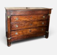 Commode en bois fruitier ouvrant en façade par quatre tiroir… (photo 2)