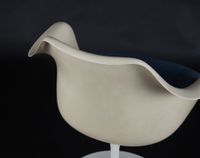 EERO SAARINEN(1910-1961) (photo 3)