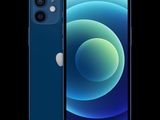 Le nouvel iPhone 12 est présenté dans une teinte bleu foncé.