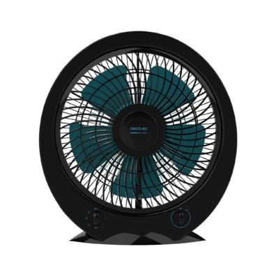 un gros plan d'un éventail noir et bleu sur fond blanc