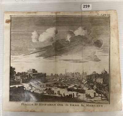 une vieille photo d'une ville d'où s'échappe beaucoup de fumée