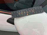 a sticker that says vauto on the side of a car