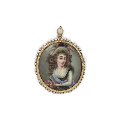 portrait d'une dame en robe bleue, une fleur dans les cheveux