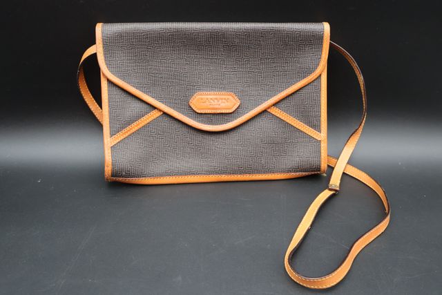 LANVIN – Sac forme pochette, bride réglable, toile plastifiée et ...