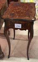 Petite TABLE travailleuse en bois et bois de placage de styl…