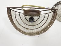 Paire d'appliques en métal et pampilles à décor d'une frise … (photo 4)