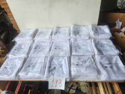 Lot d'environ 21 couvertures polaires