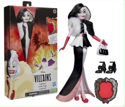 Lot de 2 poupées VILLAINS Cruella d’enfer et leurs accessoir…