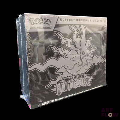 une photo en noir et blanc d'une boîte de cartes à collectionner Pokémon