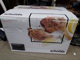 une boîte contenant de la nourriture