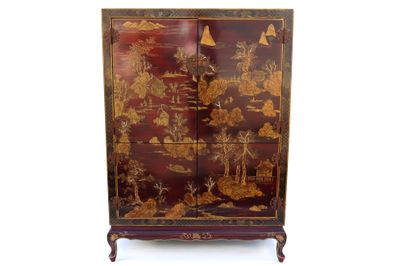 CHINE, XXe Armoire formant meuble de télévision en bois laqu… - Photo 1