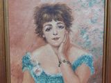 tableau représentant une femme en robe bleue, la main posée sur le menton