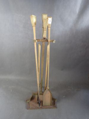 Travail français, nécessaire de cheminée moderniste en bronz…