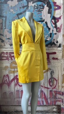 Robe Smoking T.38 A. VAUTHIER en satin élastane jaune neuve …
