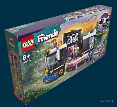 une boîte de Lego avec un train dessiné dessus