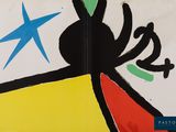 une image d'un tableau sur le mur d'un bâtiment