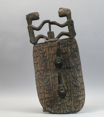 Panneau de case en bois très dur à patine sombre de forme re…