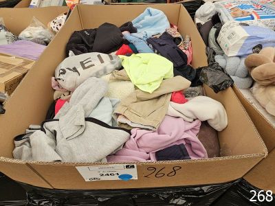 Box de vêtements - Photo 1