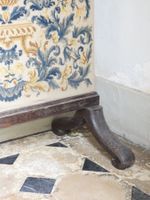 ECRAN DE CHEMINEE de forme rectangulaire reposant sur deux l… (photo 3)