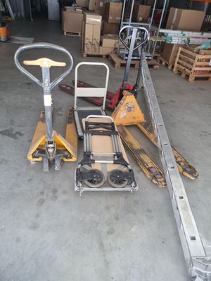 a pallet with a fork and a fork on it in a warehouse