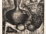 dessin représentant une nature morte en noir et blanc avec un vase, des pommes et des fleurs