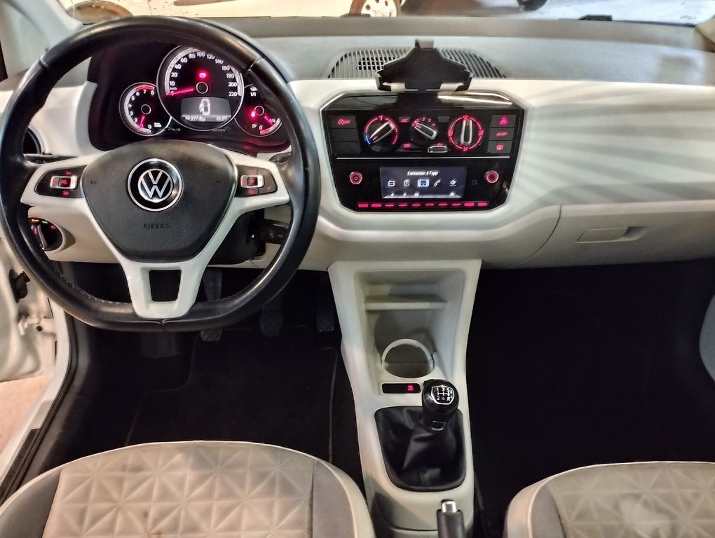 VP VOLKSWAGEN UP 1.0 BLUEMOTION 65 BEATS AUDIO Kilomètres au…