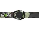 Cette montre est conçue pour ressembler à une montre de camouflage