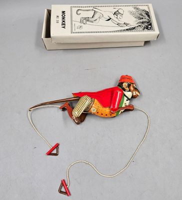 99 / A4 / Singe mécanique dans sa boite "Monkey", made…