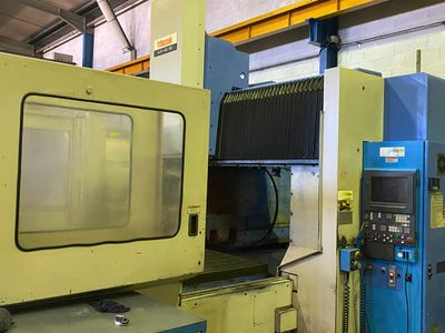 CENTRE d’USINAGE MAZAK AJV 60/80 à commandes numériques, ann…