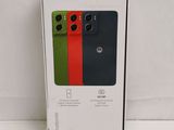 packaging of the motorola moto g6s is shown in the box