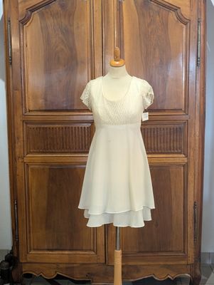 ASABLE ( Hollande) - Robe - Taille 0 - A noter petite tâche …