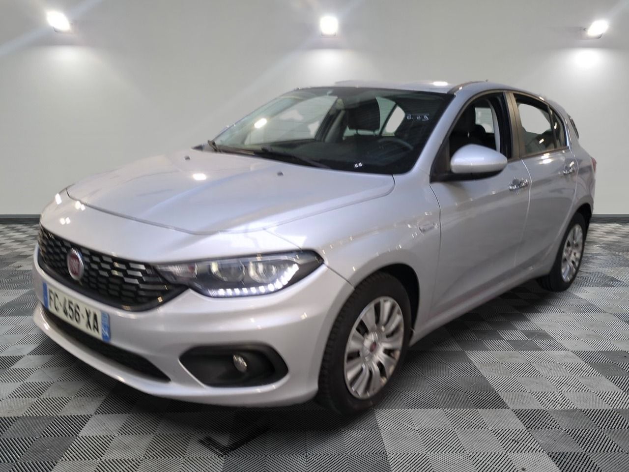FIAT Tipo 5 Portes 1.4 95 CH Euro 6 - 2018 - Voiture d'occasion