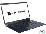 L'ordinateur portable est ouvert sur un fond blanc, avec le logo Dynabook affiché à l'écran.