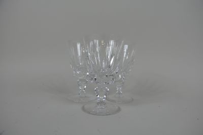SAINT-LOUIS Trois grands verres à eau en cristal de service …