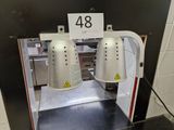 une machine sur laquelle figure le chiffre 40 sur le côté