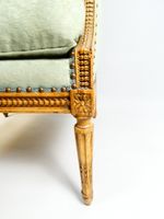 Bergère à oreilles de style Louis XVI en hêtre chevillé, pie… (photo 4)