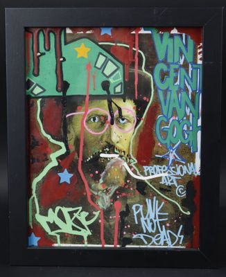 tableau représentant un homme portant des lunettes et un chapeau orné de graffitis