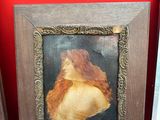 a picture of a picture of a woman in a picture frame