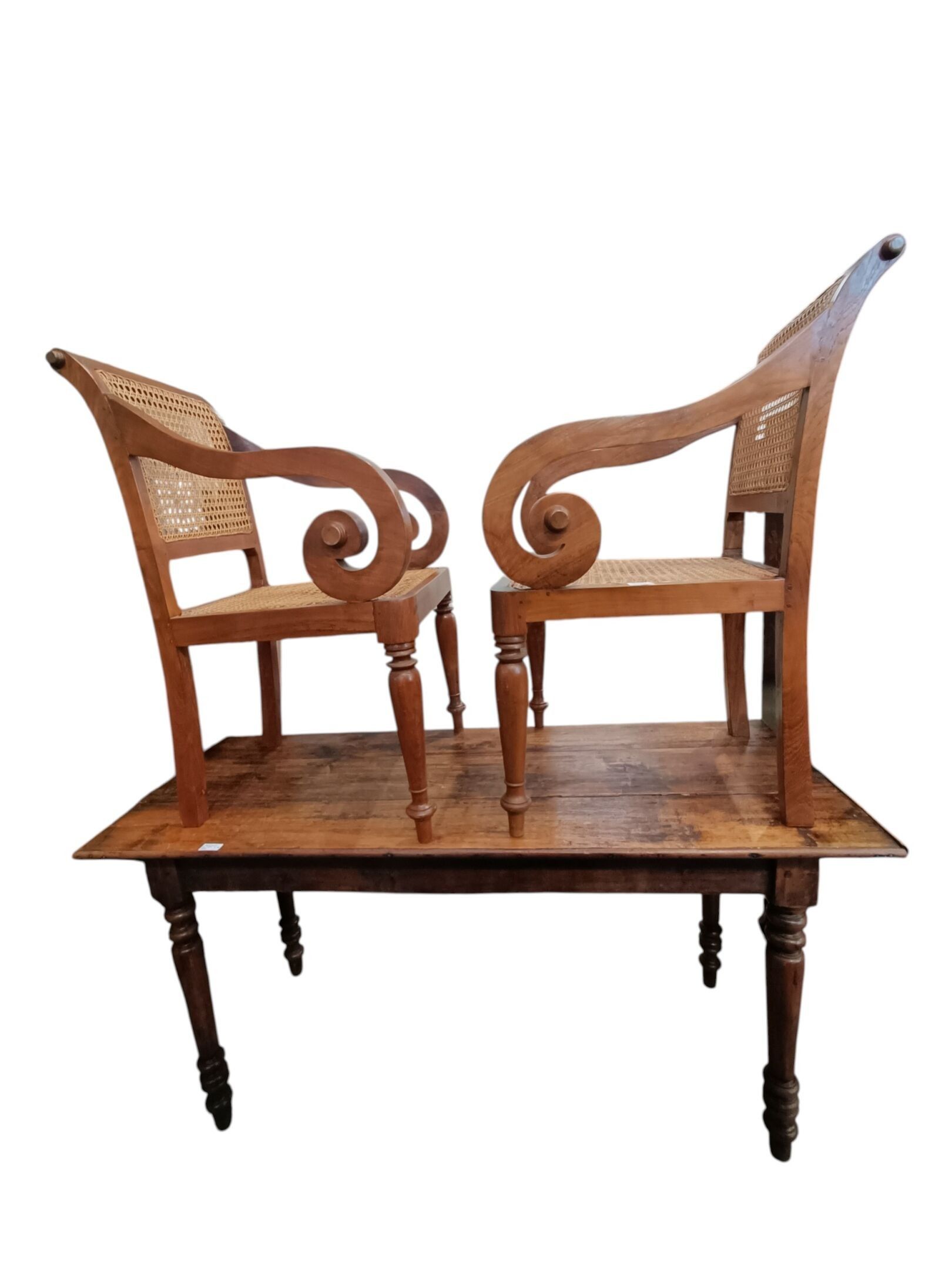 Objets d'art & Curiosités