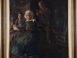 un tableau représentant une femme en train de lire un livre devant un groupe de personnes
