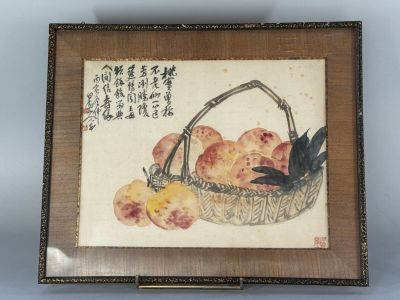 une photo d'une photo représentant des pommes dans un panier