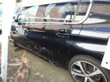 a picture of a car that has been badly damaged by a car accident
