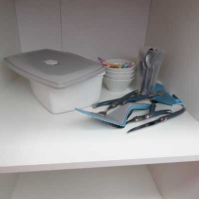 Petit lot de couverts en inox DOSSIER 10 : SALLE DE TRAMPOLI…